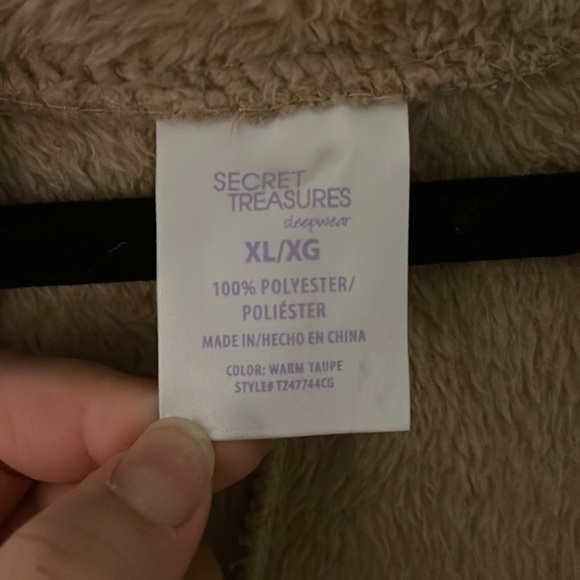 Kangaroo Onsie - Picture 3 of 6